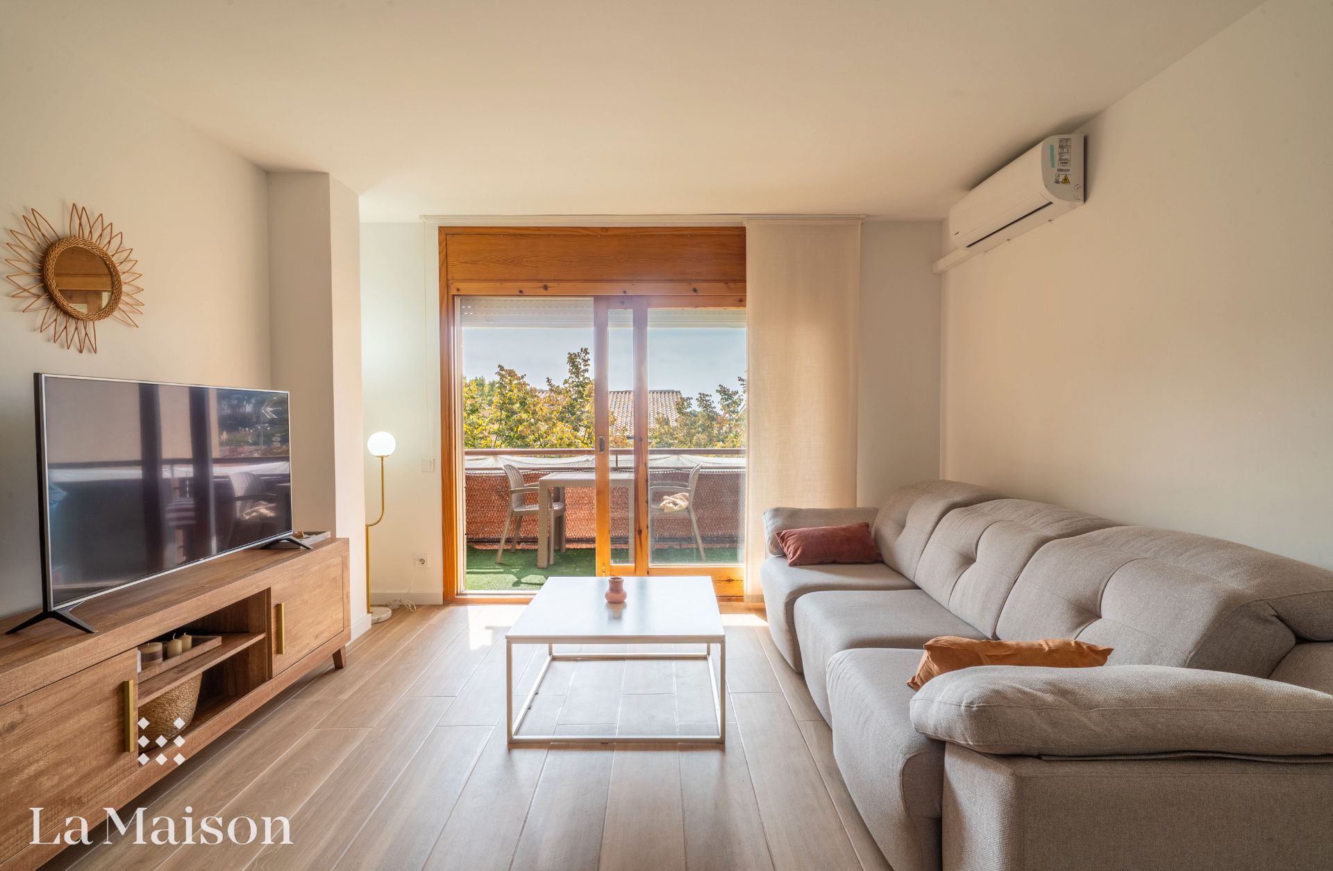 Living room of Flat for sale in Sant Andreu de Llavaneres  with Air Conditioner, Heating and Terrace