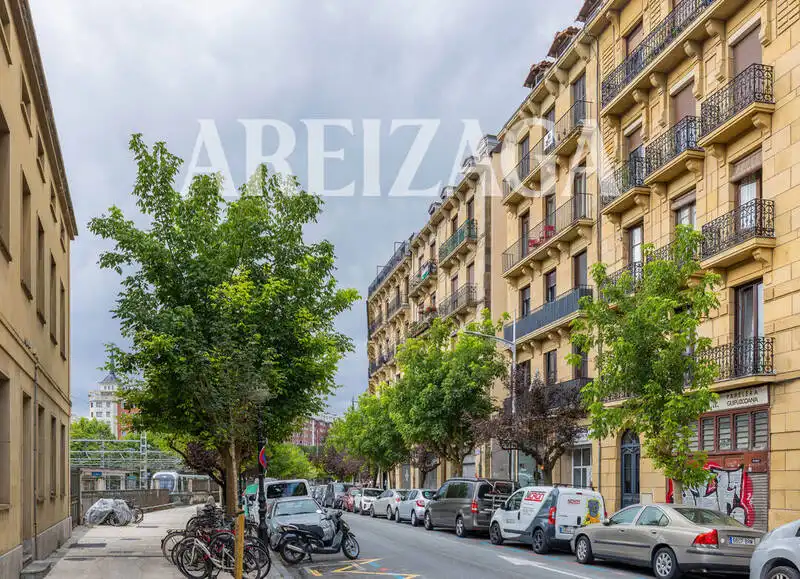 Vista exterior de Ático en venta en Donostia - San Sebastián  con Calefacción y Amueblado