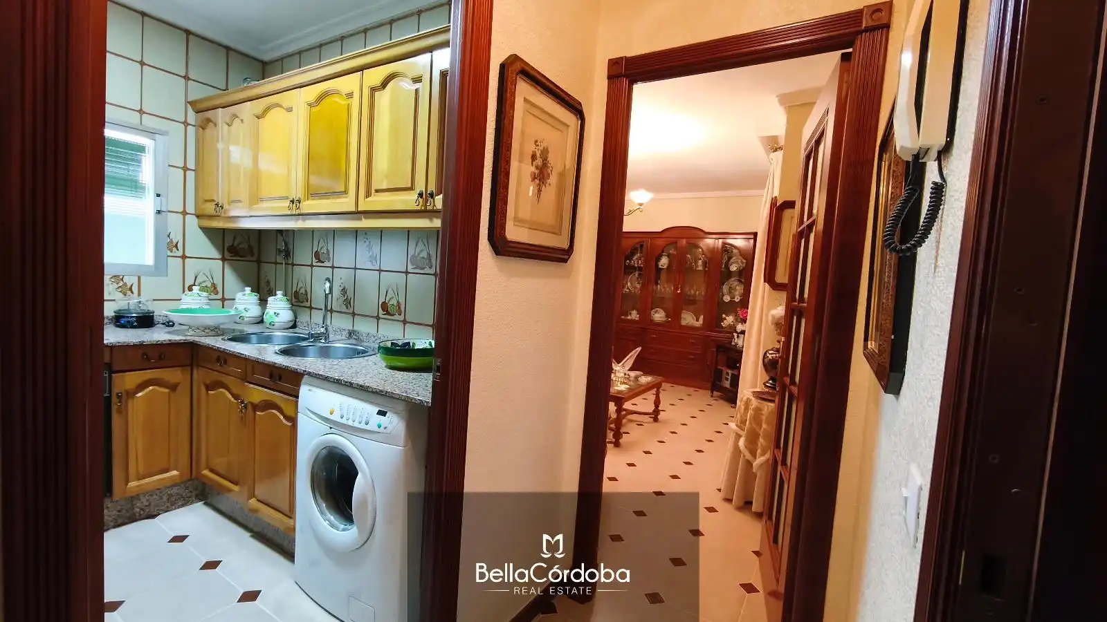 Kitchen of Flat for sale in Córdoba  with Storage room and Furnished