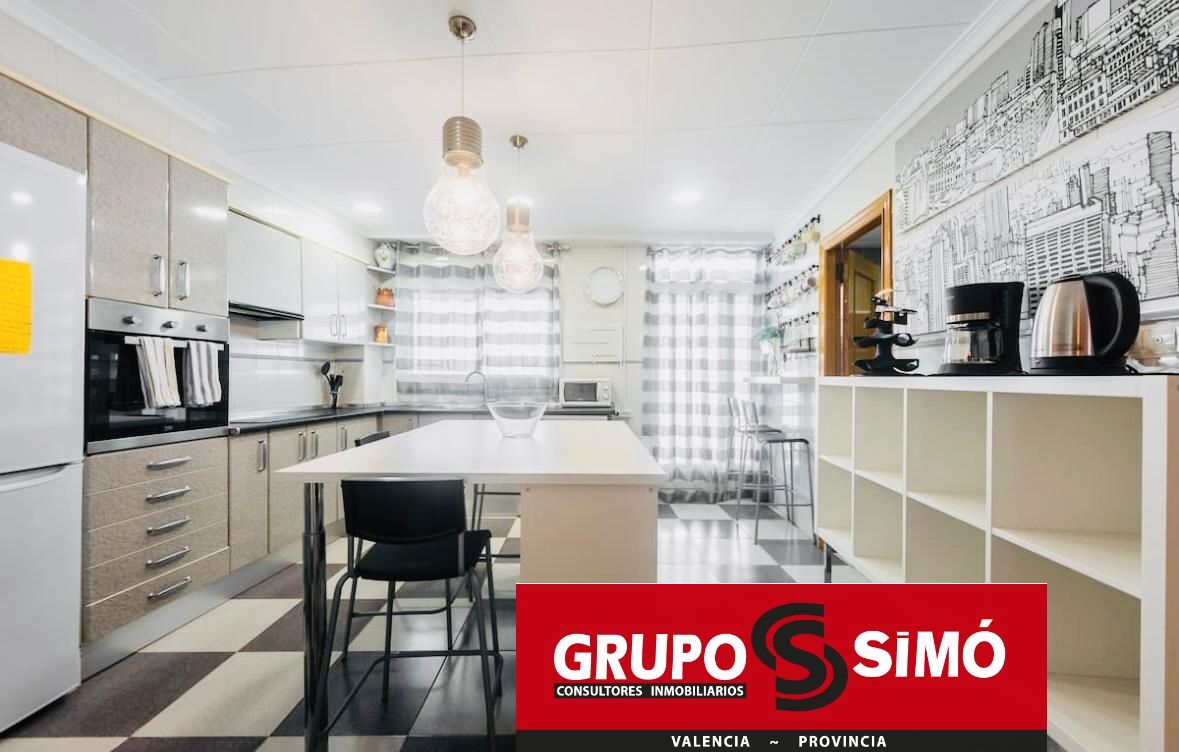 Kitchen of Flat for rent in Picassent  with Air Conditioner, Terrace and Furnished