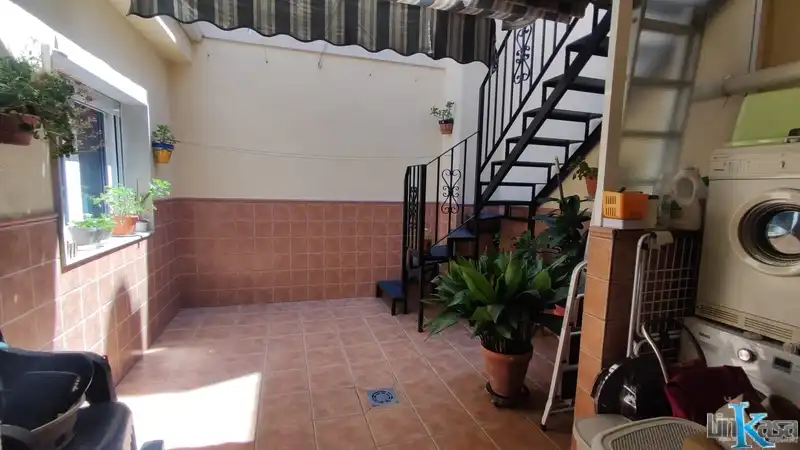 Casa amb terrassa en venda a Calle Alemania, imagen 47