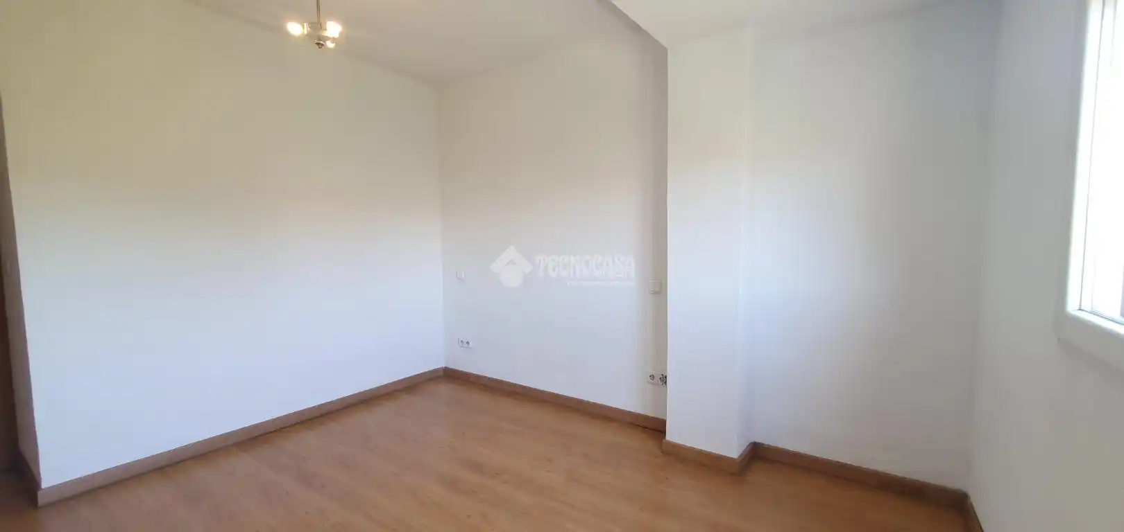Schlafzimmer von Wohnung zum Verkauf in Madrid mit Klimaanlage, Heizung und Terrasse