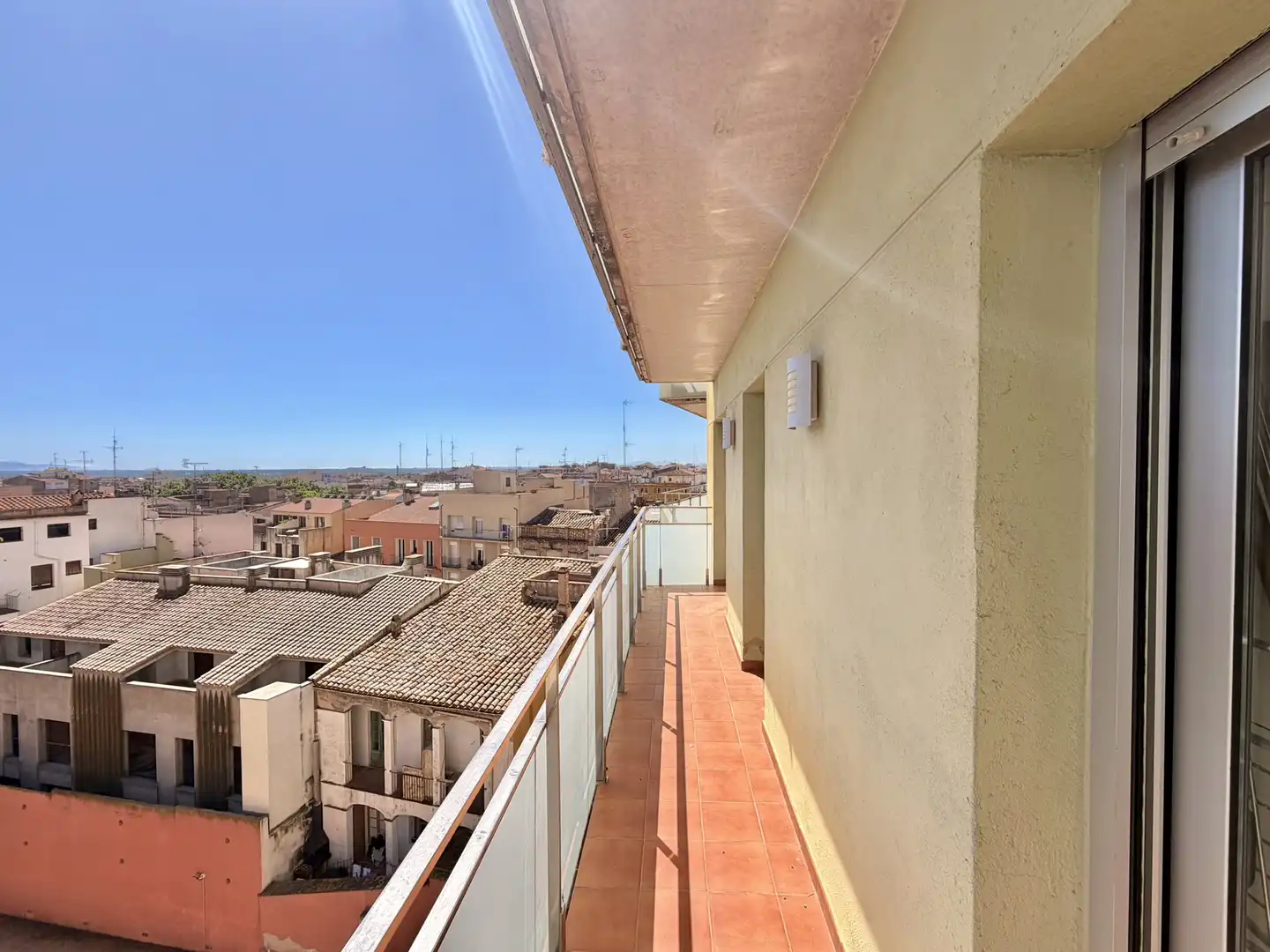 Terraza de Piso en venta en Figueres con Calefacción, Terraza y Horno