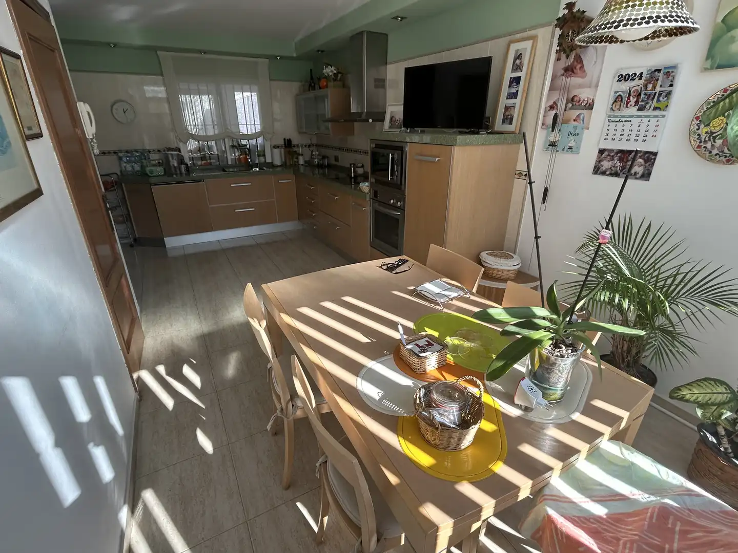 Cuina de Casa o xalet en venda en Vélez-Málaga amb Aire condicionat, Terrassa i Traster