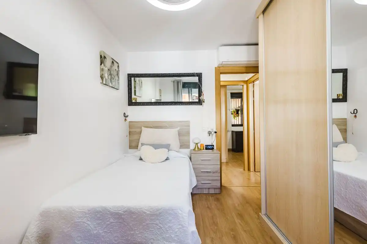 Flat with terrace for sale in Avenida Ingeniero José María Garnica, imagen 25
