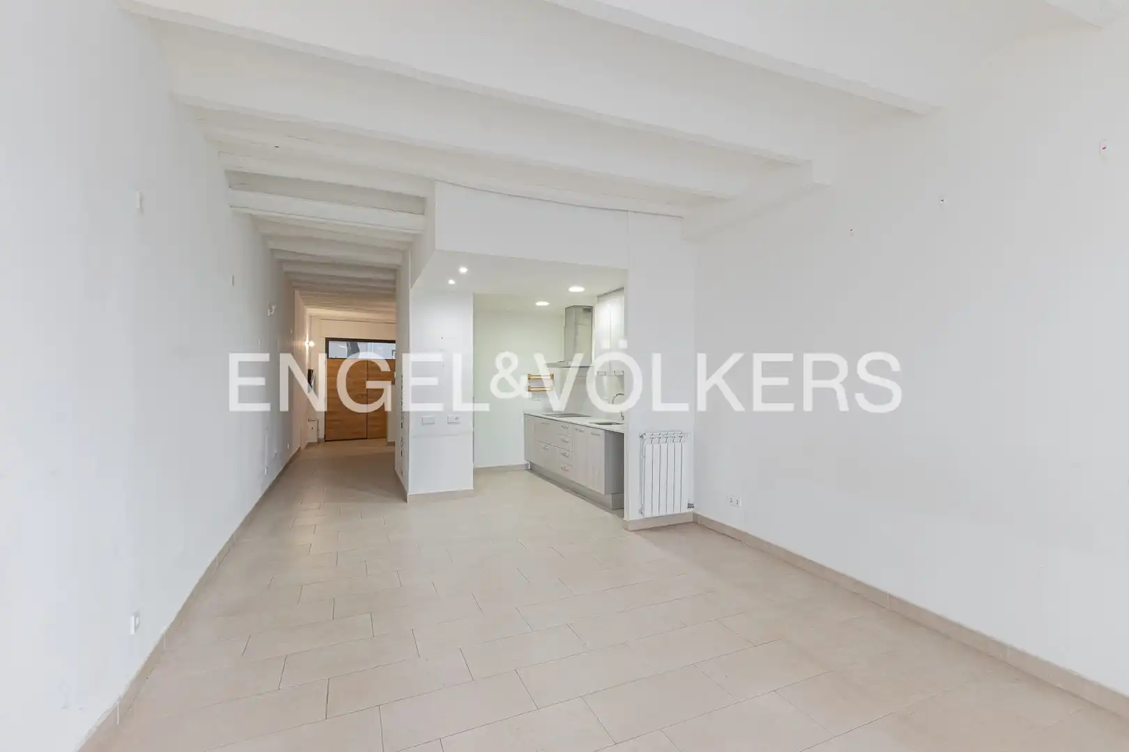Houses for sale in Barcelona  with Heating and Private garden