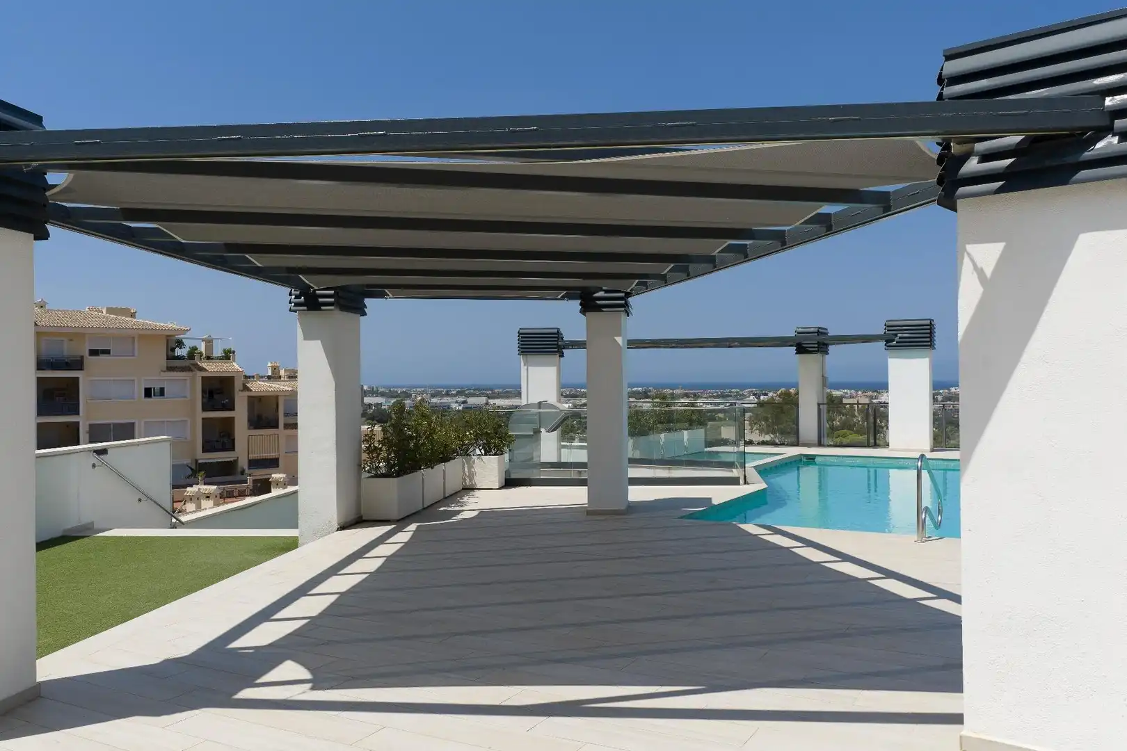 Terraza de Planta baja en venta en Dénia con Aire acondicionado, Calefacción y Jacuzzi
