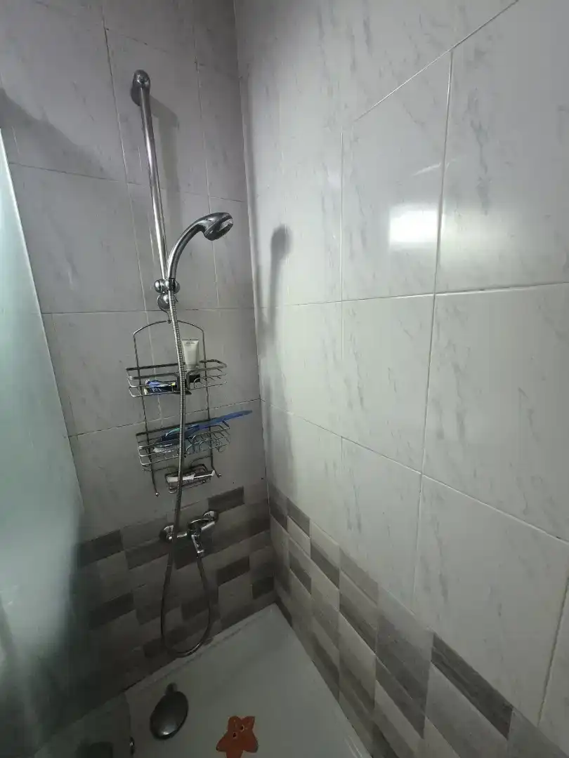 Badezimmer von Wohnung zum Verkauf in Salou mit Klimaanlage