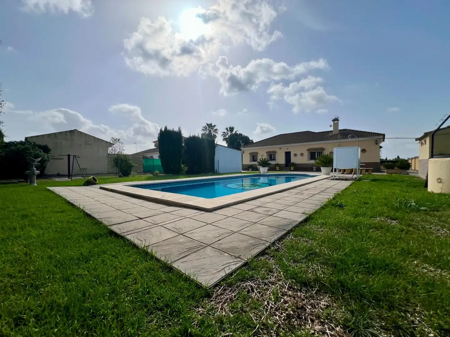 Swimming pool of Houses for sale in Córdoba  with Air Conditioner and Swimming Pool