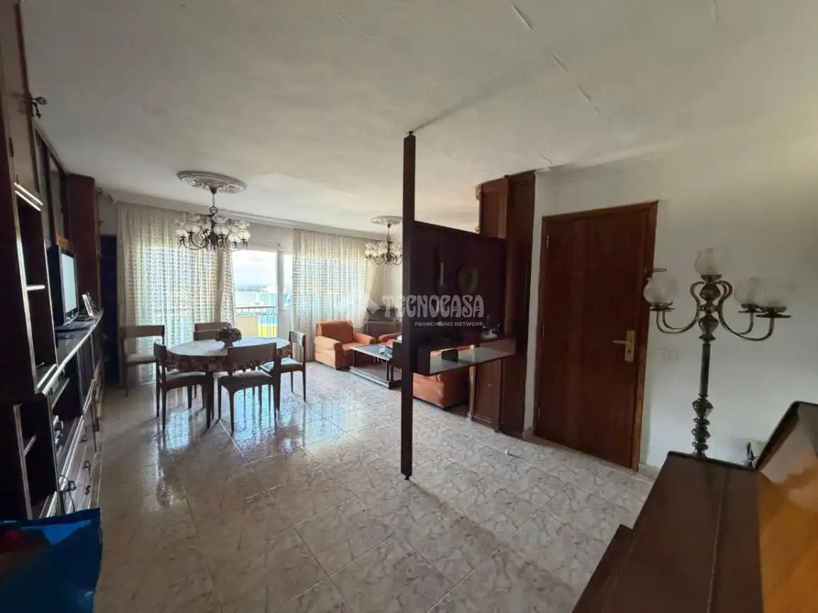 Sala d'estar de Pis en venda en Santa Cruz de Tenerife amb Balcó