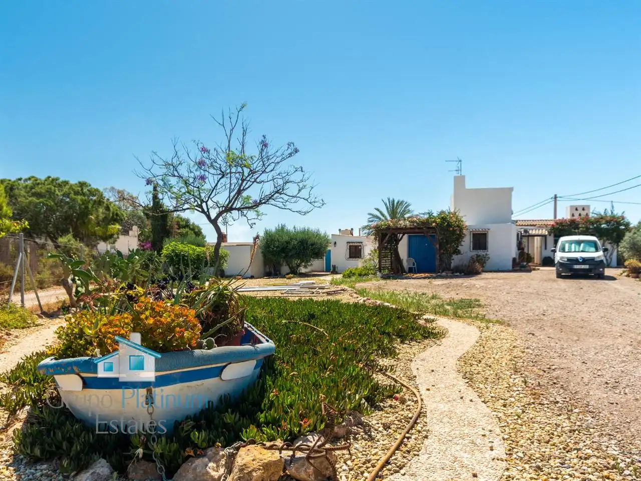 Vista exterior de Casa o xalet en venda en Águilas amb Aire condicionat, Calefacció i Jardí privat