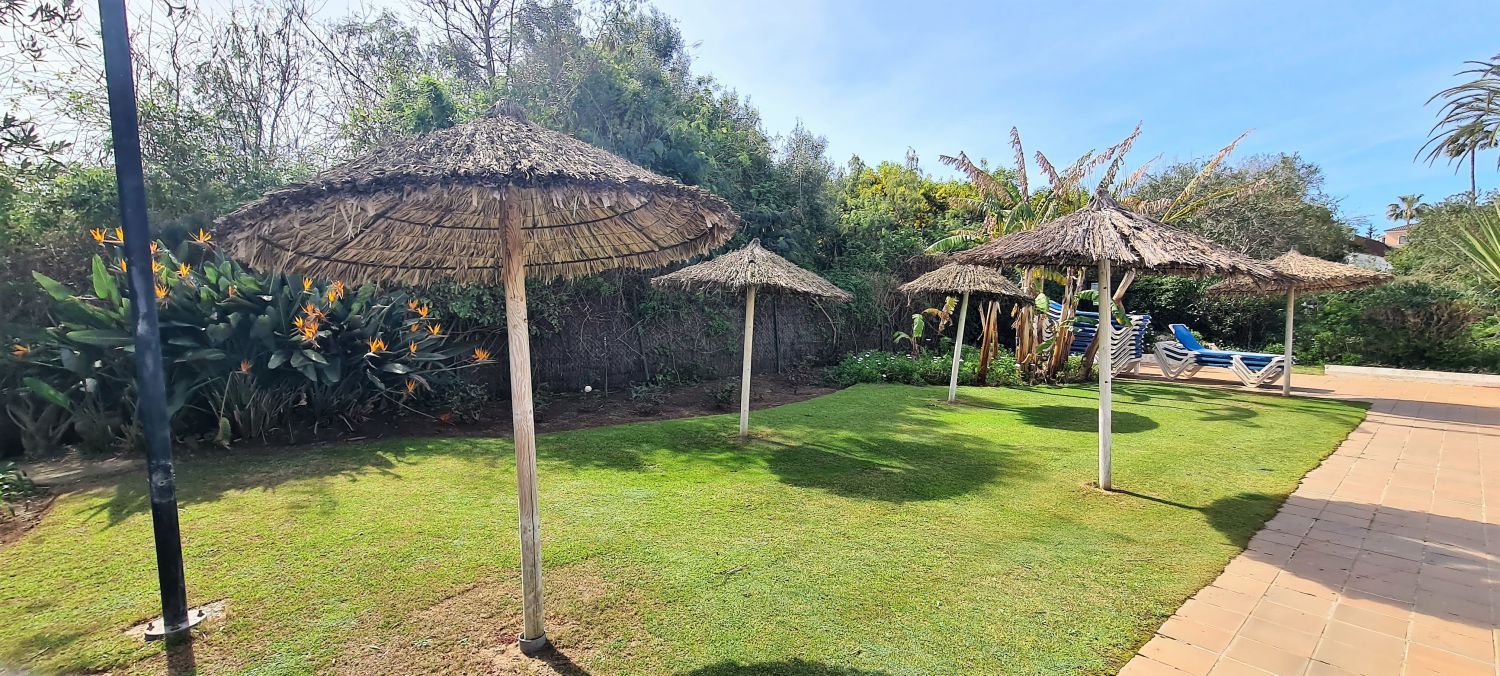 Jardín de Apartamento en venta en Sotogrande con Aire acondicionado, Calefacción y Terraza