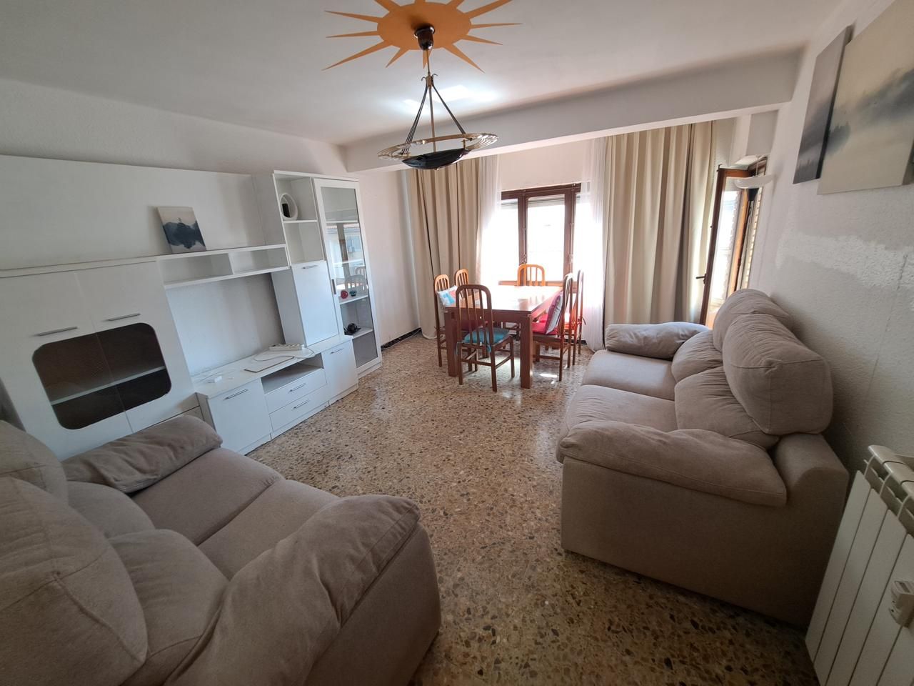 Living room of Flat for sale in  Zaragoza Capital  with Terrace, Furnished and Balcony
