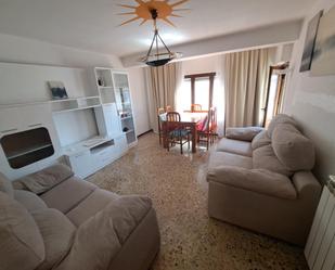 Living room of Flat for sale in  Zaragoza Capital  with Terrace, Furnished and Balcony