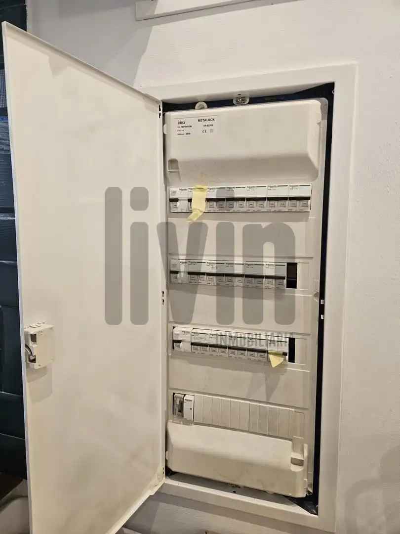Aparcament de Local en venda en Jaén amb Aire condicionat