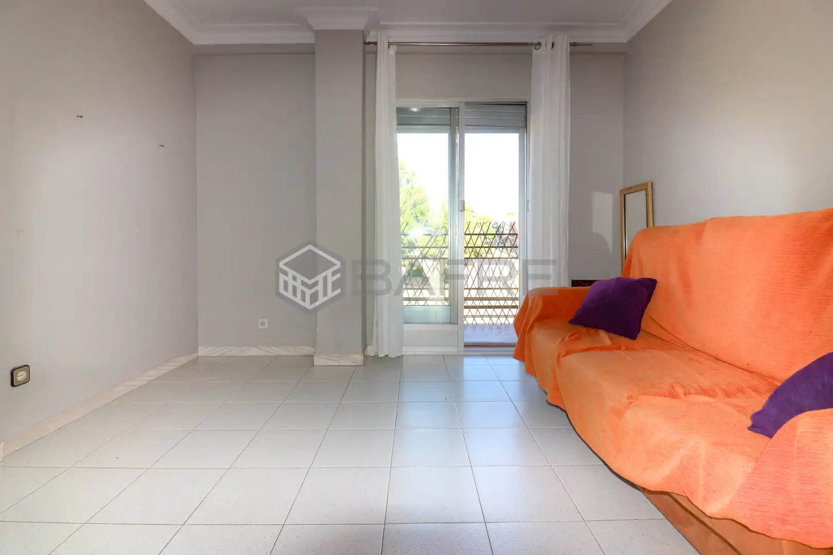 Habitación de Piso en venta en Madrid con Terraza