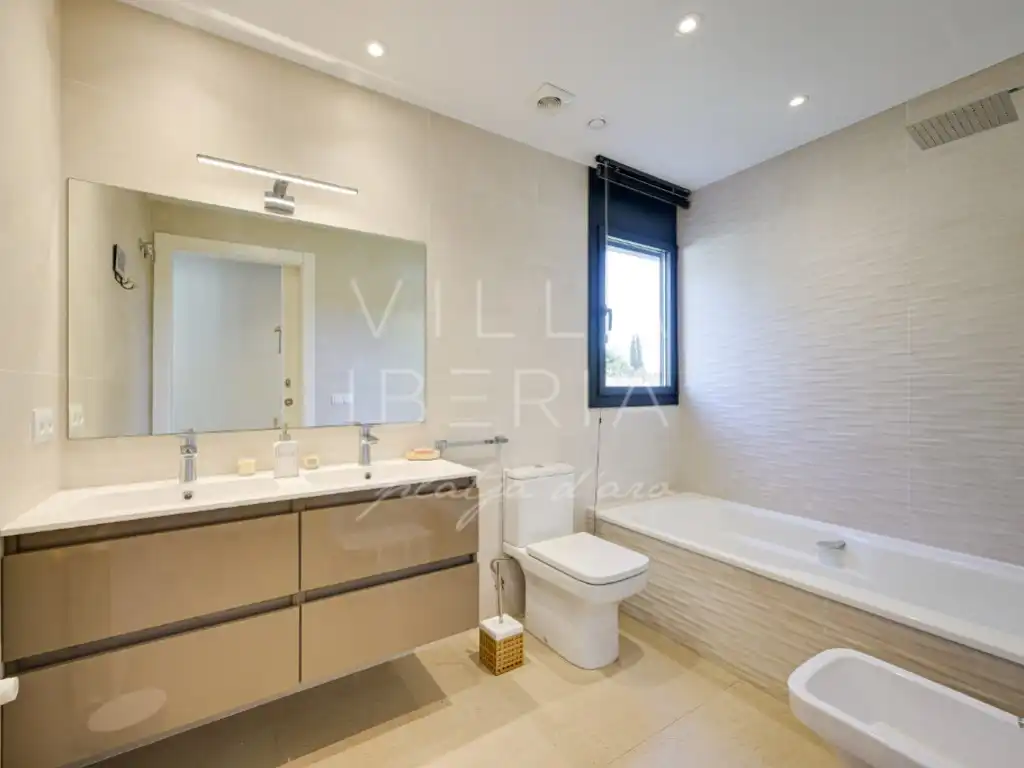 Casa amb piscina en venda a Calle Dels Avets 29, imagen 23