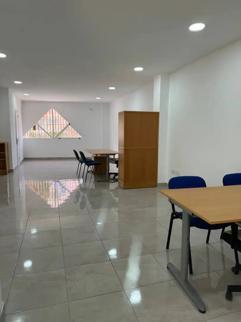 Gewerbefläche zum Verkauf in Calle Estanque de la Cruz 65, imagen 7