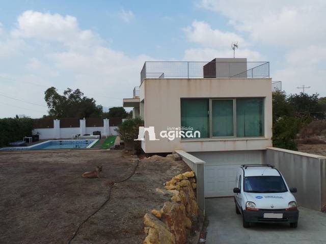 Casa-chalet en Venta en Basalto-Garroferal, 19 en Moralet