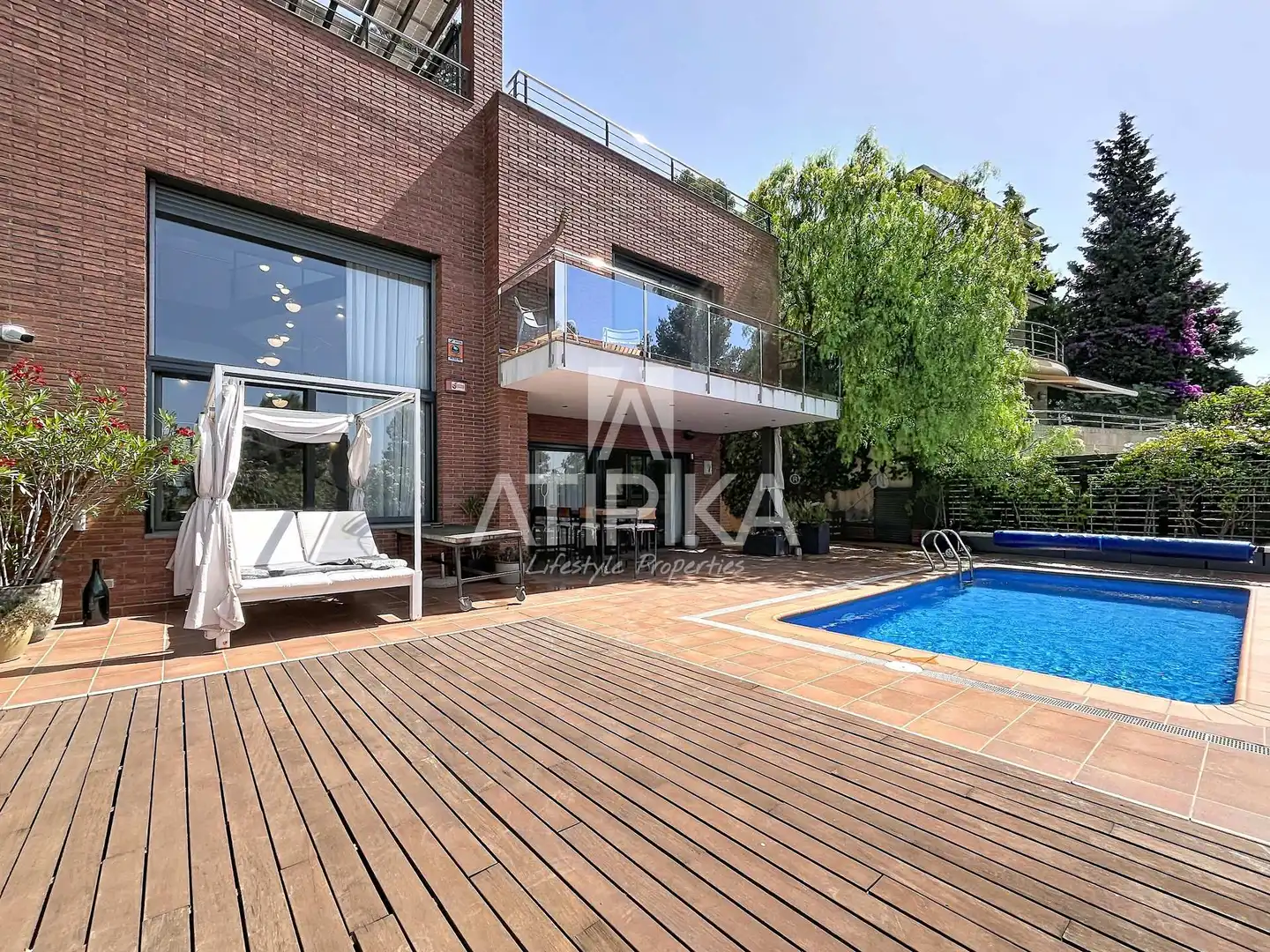 Jardí de Casa o xalet en venda en Castelldefels amb Aire condicionat, Calefacció i Terrassa