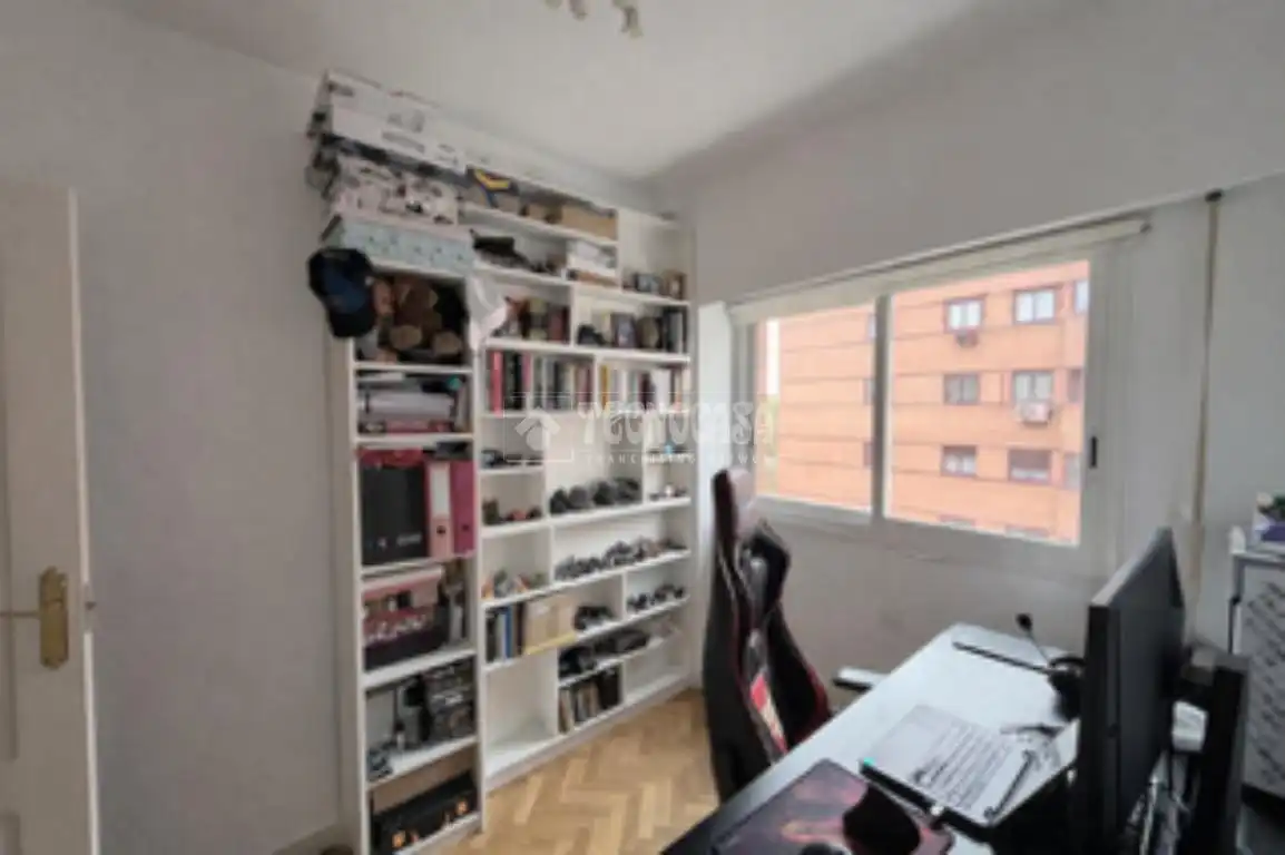 Habitación de Piso en venta en Madrid con Calefacción, Parquet y Piscina comunitaria