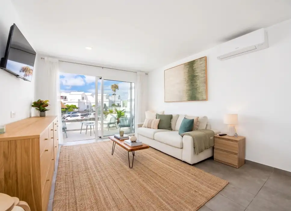 Sala de estar de Estudio en venta en Tías con Terraza