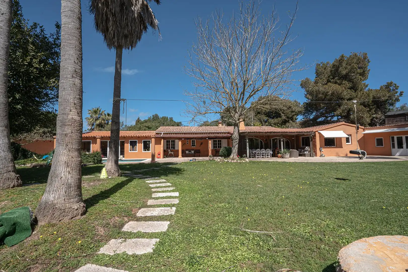 Exterior view of Houses for sale in Maó - Mahón  with Air Conditioner, Private garden and Terrace