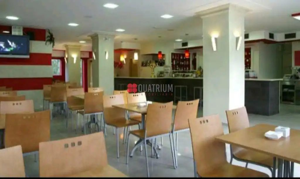 Commercial properties for rent in Teo  with Air Conditioner