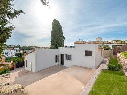 Exterior view of House or chalet for sale in Mijas  with Air Conditioner and Terrace