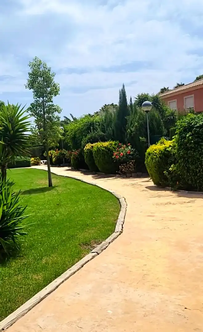 Jardí de Casa adosada en venda en Sant Joan d'Alacant