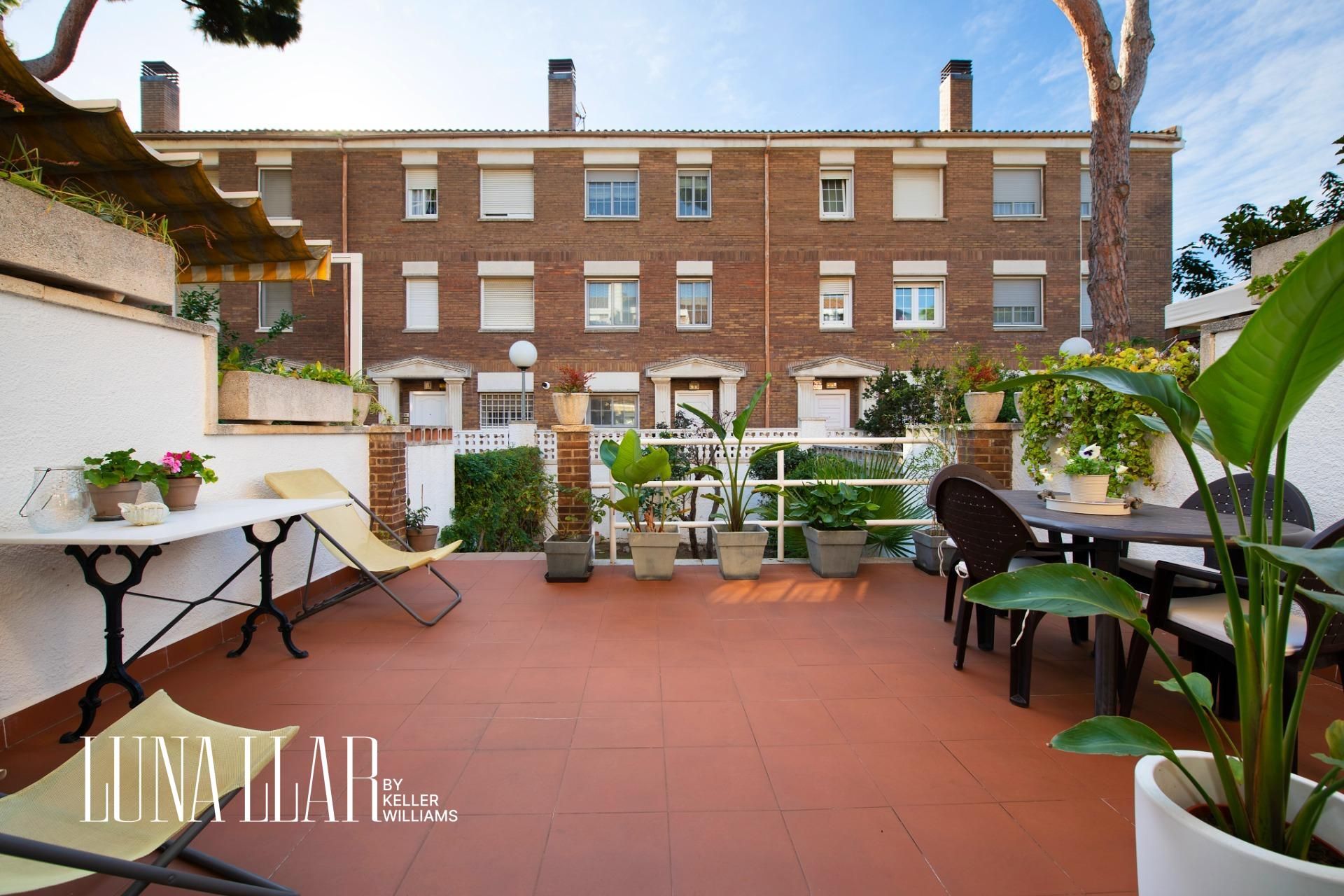 Terrassa de Casa adosada en venda en Castelldefels amb Calefacció, Jardí privat i Terrassa