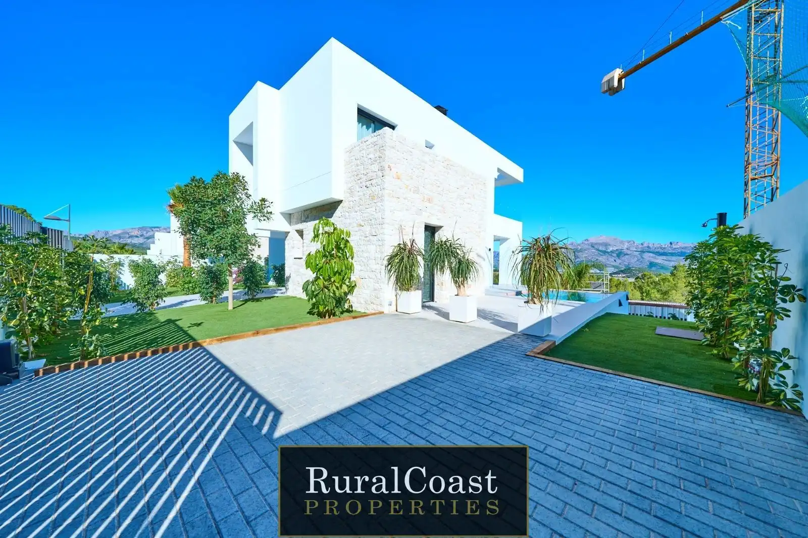 Detached house with pool for sale in Balcon de Ponoig, imagen 5