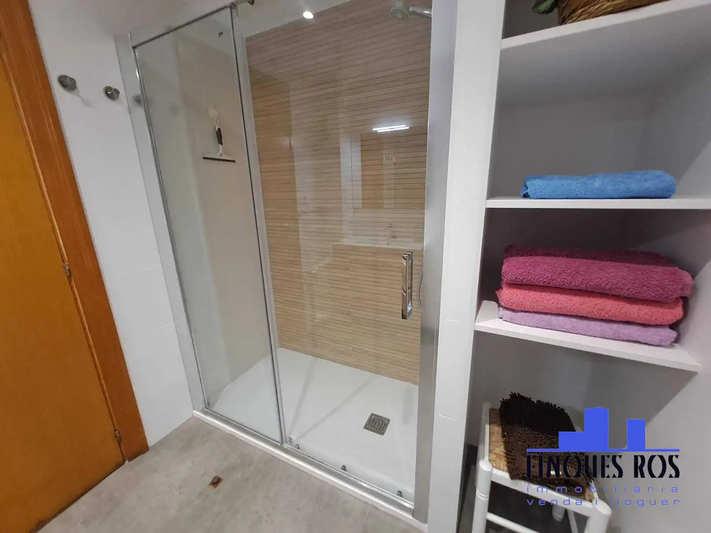 Badezimmer von Wohnung zur Miete in Vinaròs mit Möbliert und Haustechnik