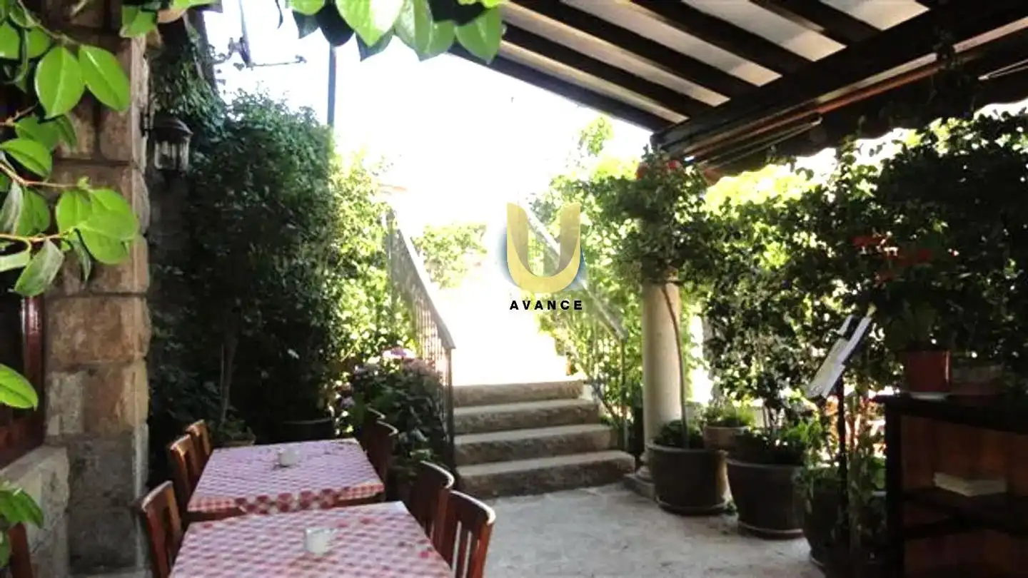 Local en venta en Manzanares El Real