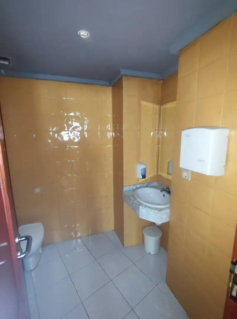 Local comercial en venda a Pasaje del Molinillo, imagen 6