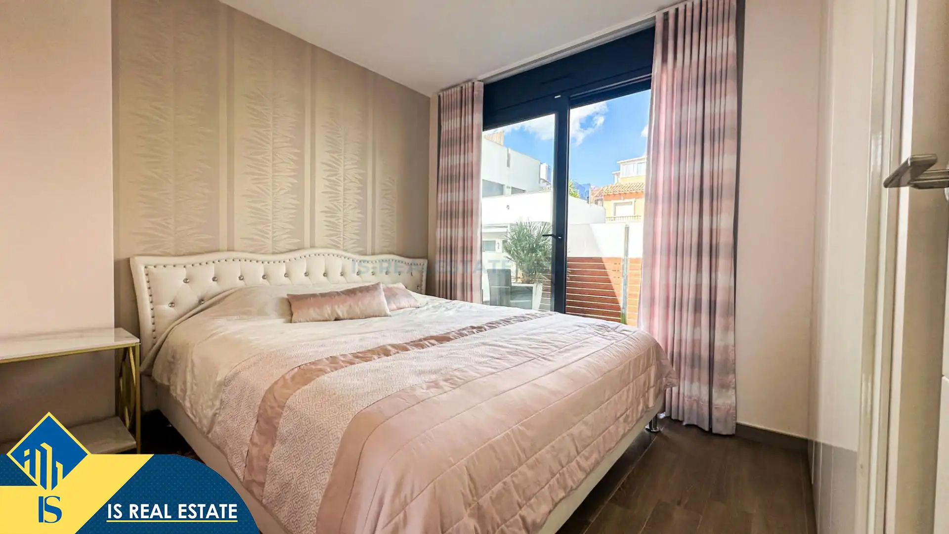 Villa con piscina in vendita a Playa de los Locos, imagen 9