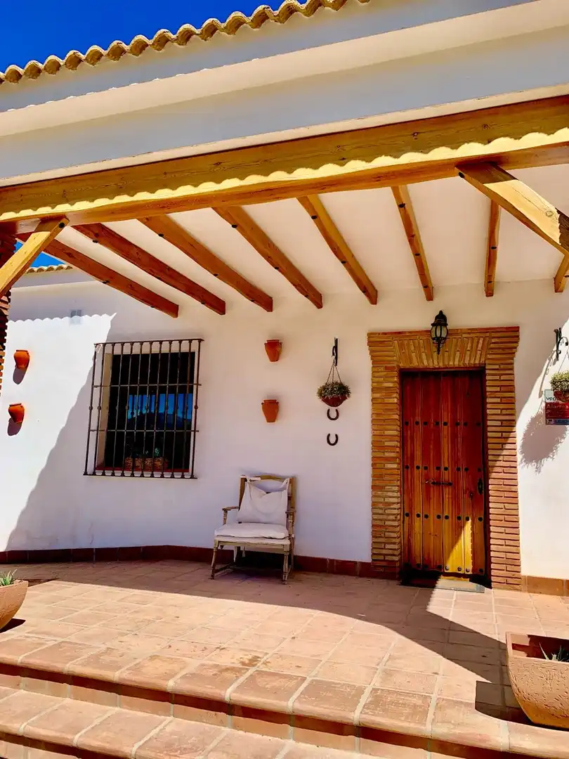 Finca rústica en venda en Villanueva del Trabuco amb Jardí privat, Terrassa i Moblat
