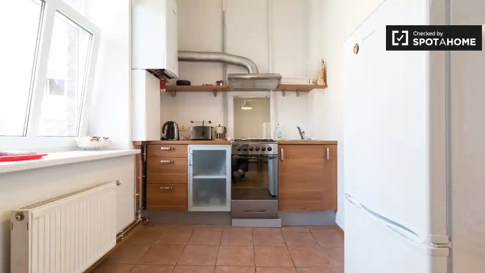 Cocina de Apartamento para compartir en La Pobla de Claramunt con Aire acondicionado, Calefacción y Terraza