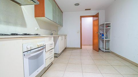 Foto 3 de Planta baja en venta en Carrer Carrer Tapoiles, Eixample - Horta Capallera, Figueres