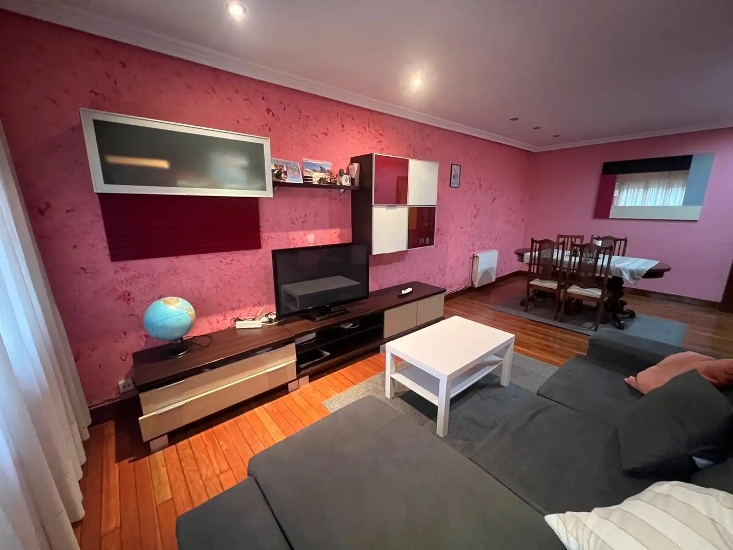 Wohnzimmer von Wohnung zum Verkauf in Bilbao  mit Heizung, Terrasse und Balkon