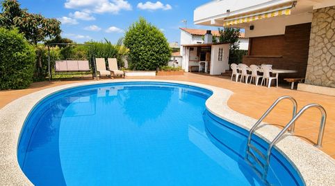 CASA DE 6 DORMITORIOS, 4 TERRAZAS. JARDÍN, PISCINA Y BARBACOA EN CAN FALGUERA, PALAU SOLITÀ I PLEGAMANS., imatge 3