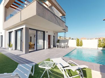 Detached house with pool for sale in Los Montesinos