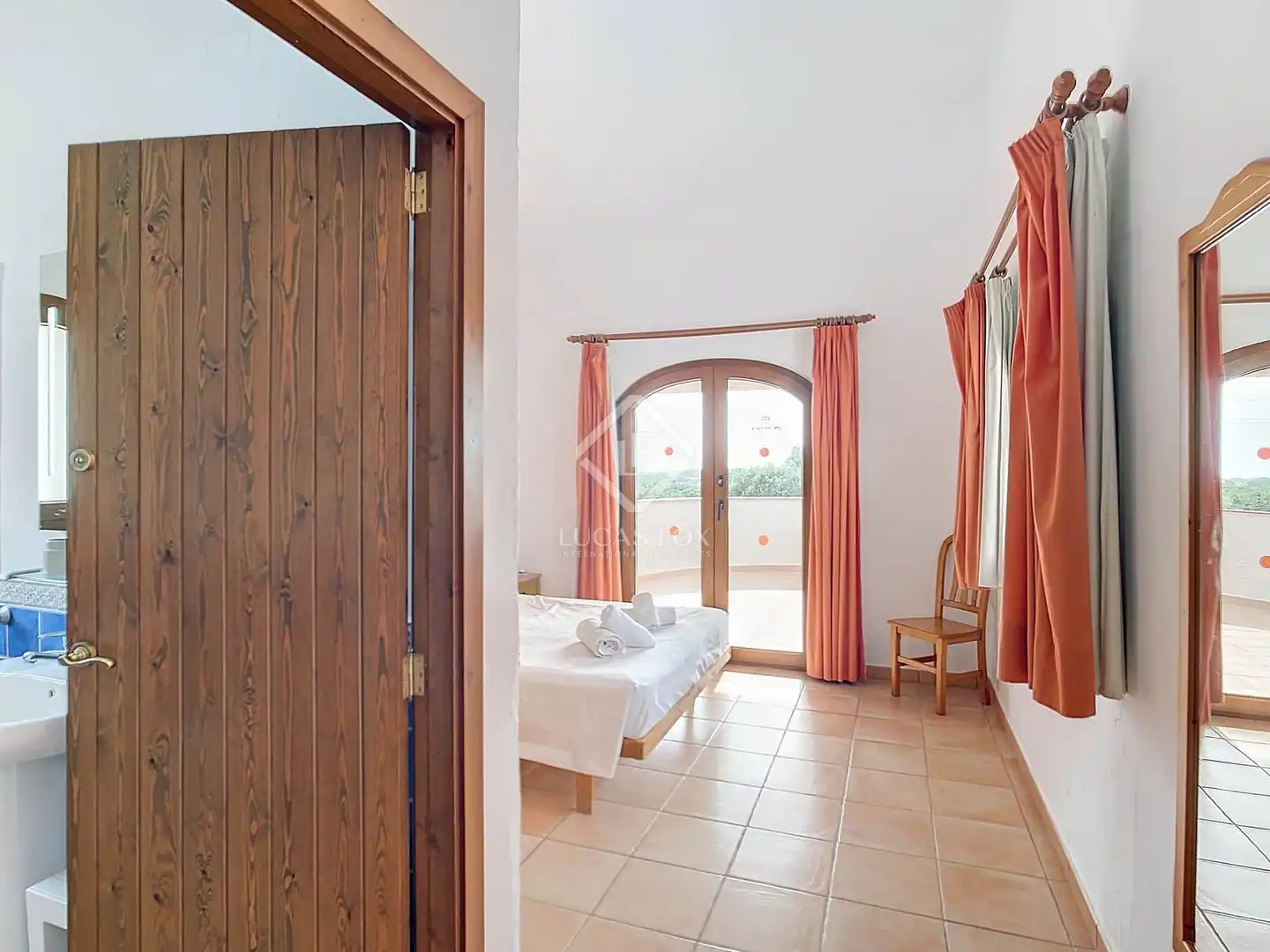 Schlafzimmer von Country house zum Verkauf in Ciutadella de Menorca mit Klimaanlage, Heizung und Privatgarten