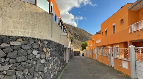 Foto 2 de Casa adosada en venda a Avenida San Francisco, 30, Los Cristianos, Arona