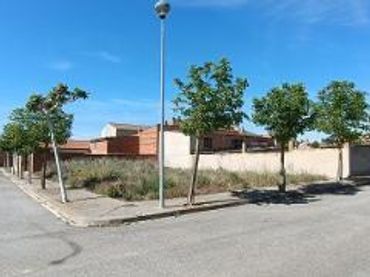 Terreno residencial en venta en Calle Alta 8