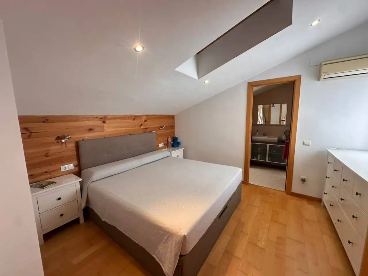 Bedroom of Flat for sale in Vila-seca  with Air Conditioner, Heating and Parquet flooring