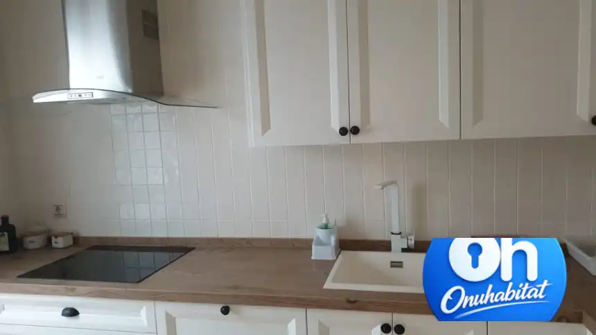 Cocina de Casa adosada de alquiler en Beas, Huelva