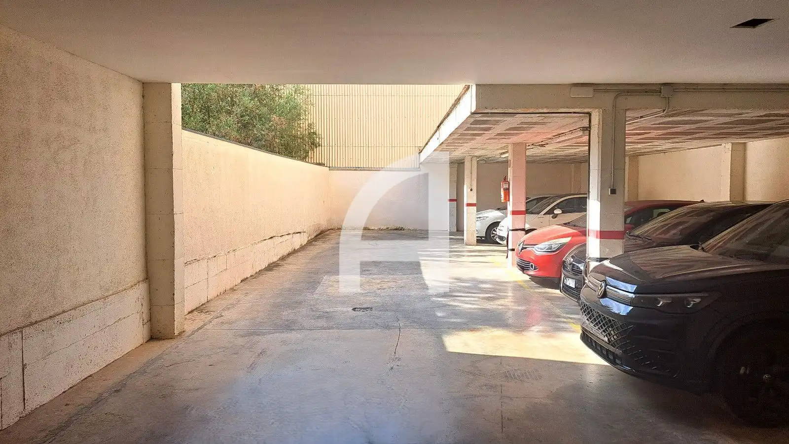 Parking de Piso en venta en Terrassa con Calefacción, Terraza y Trastero