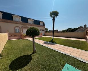 Jardí de Casa adosada en venda en Valoria la Buena amb Calefacció, Jardí privat i Parquet