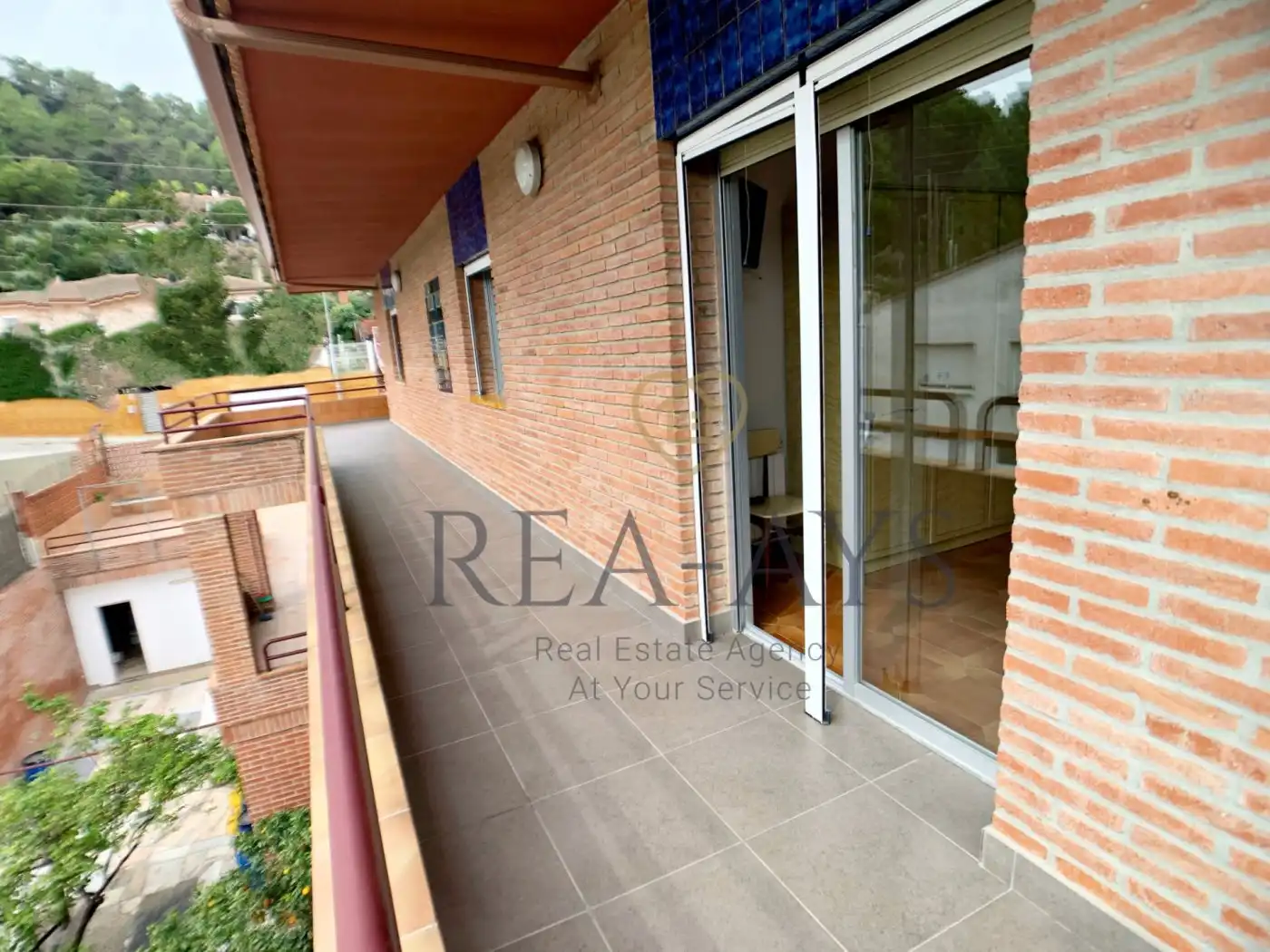 Vista exterior de Casa o chalet en venta en Vallirana con Jardín privado, Terraza y Trastero